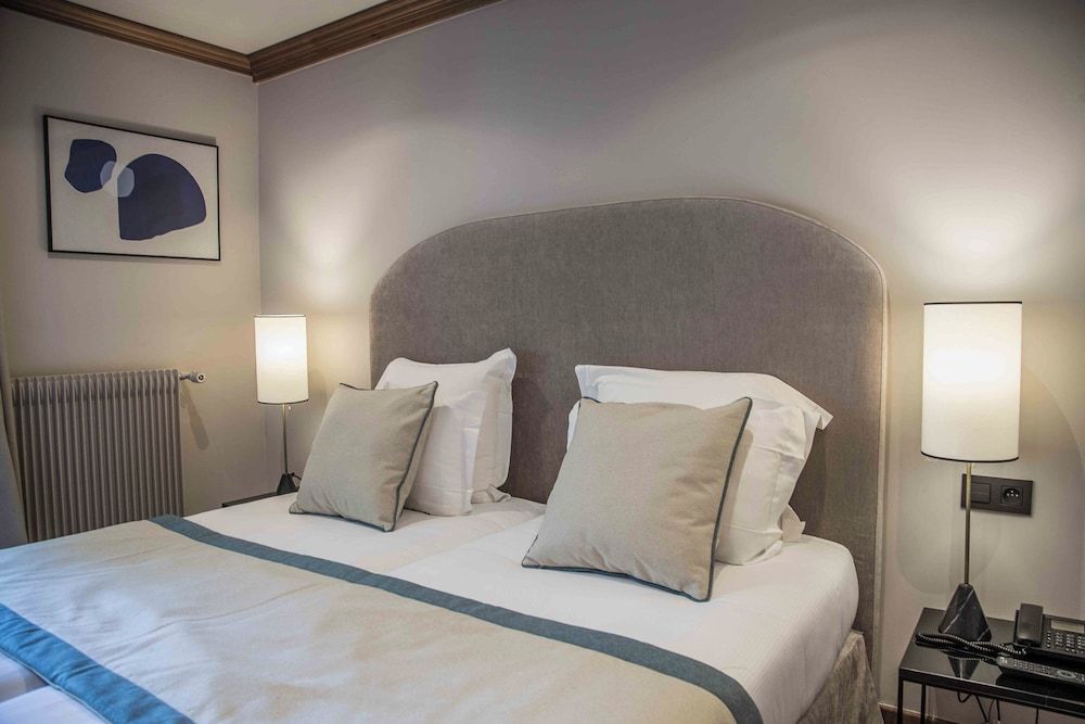 Comfort Room, Balcony, Mountain View