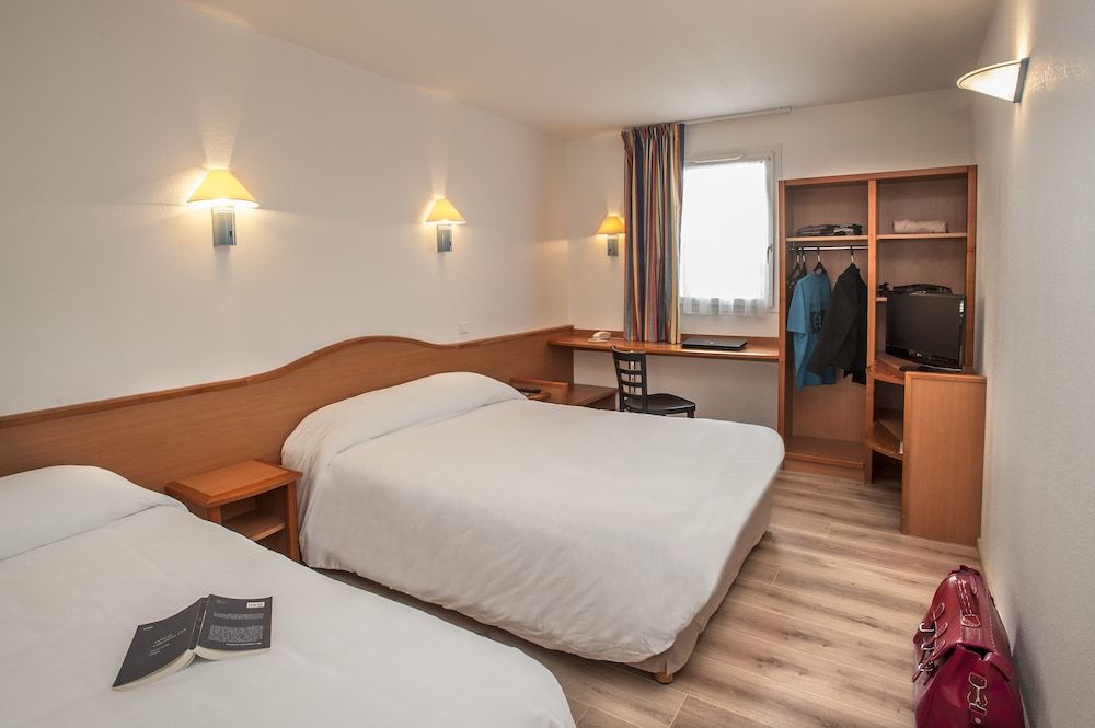 Brit  Hôtel Cahors Nord Triple Room 3