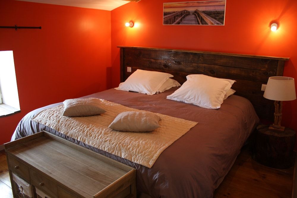 Double Room (Rustique)