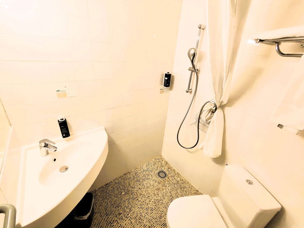 Campanile Grenoble Centre Gare Standard Room, 1 Twin Bed 5