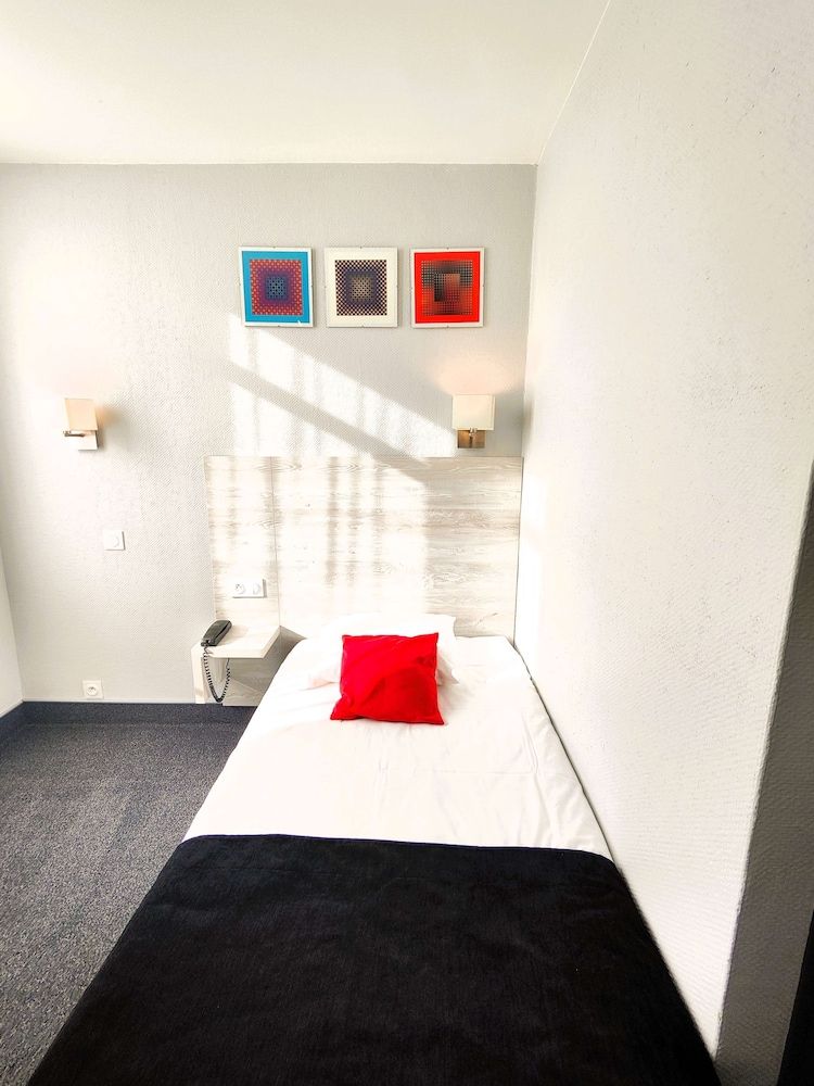 Campanile Grenoble Centre Gare Standard Room, 1 Twin Bed 3