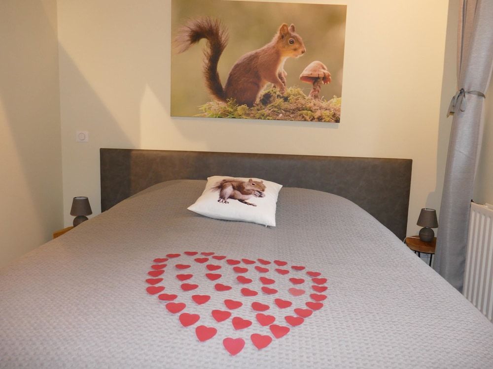 Double or Twin Room, Private Bathroom (Les Ecureuils)