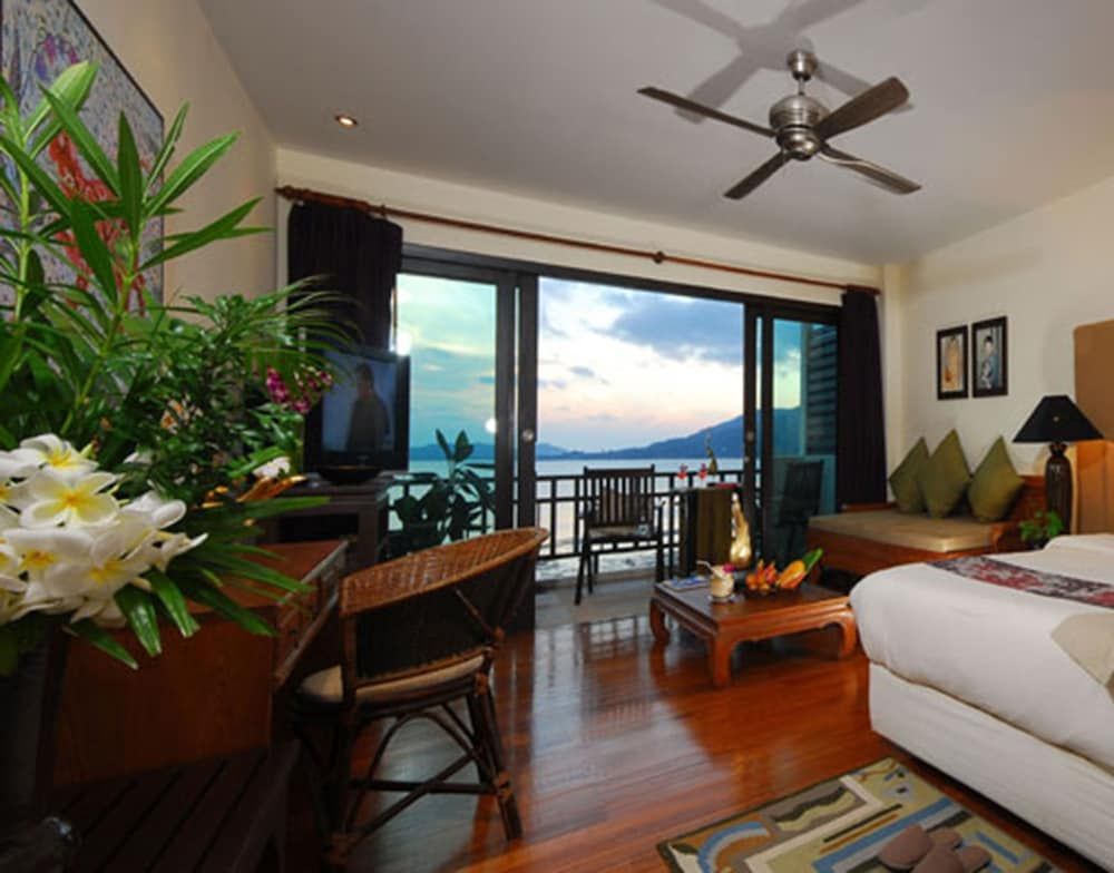 Cinnamon Beach Villas Deluxe Room, Sea View 9