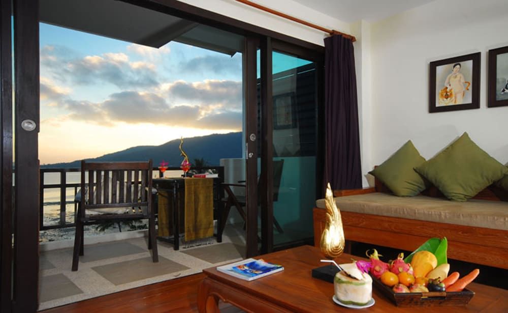 Cinnamon Beach Villas Deluxe Room, Sea View 10