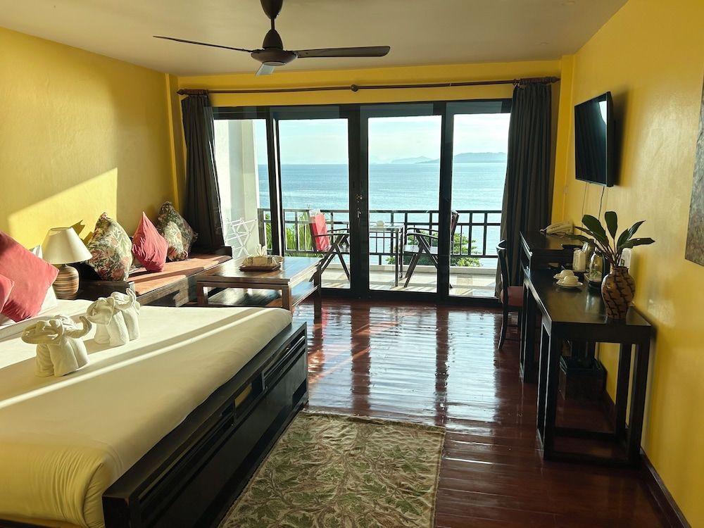 Cinnamon Beach Villas Deluxe Room, Sea View 10