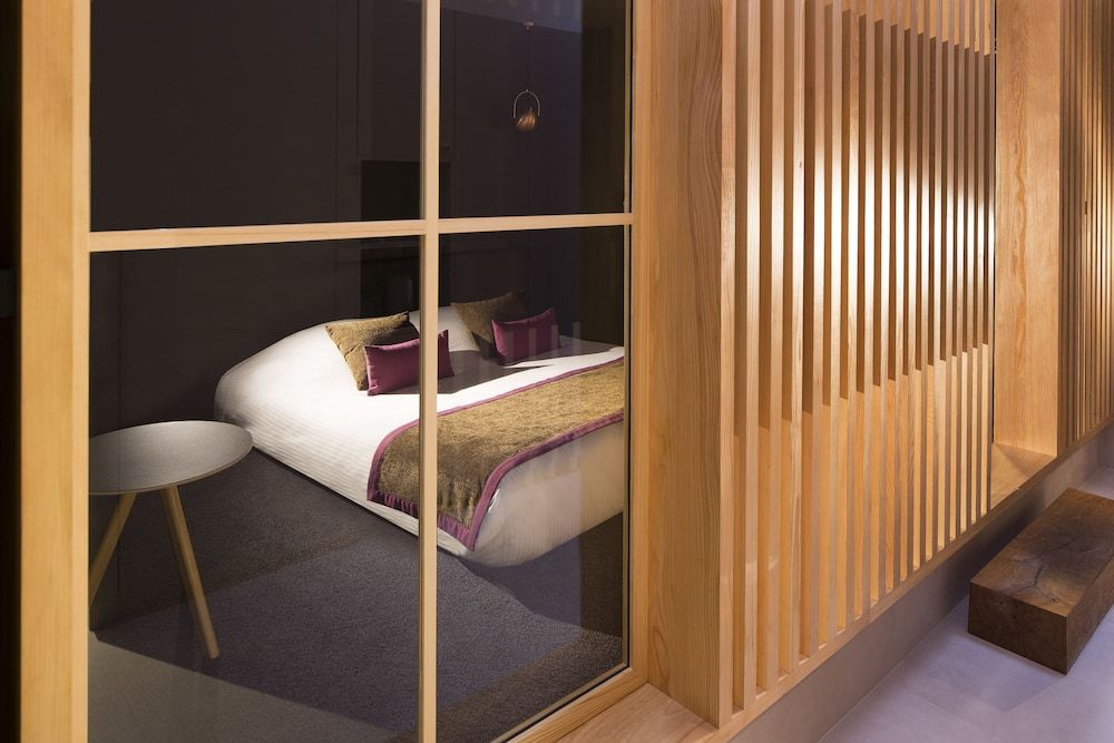 Hôtel Le Colombier Suite Skydome 3