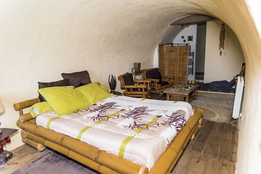 Double Room (Lotus)