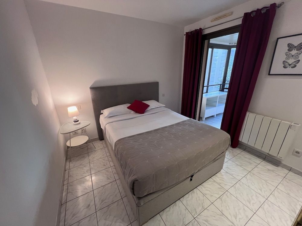 Riviera Eden Palace Standard Apartment, 1 Bedroom 2