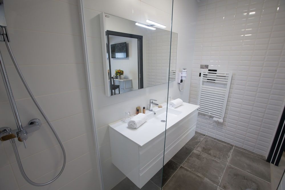 Hôtel La Fabrique Triple Room 7