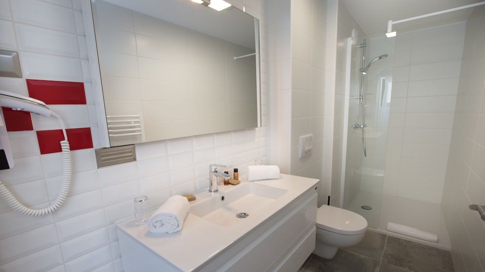 Hôtel La Fabrique Triple Room 6