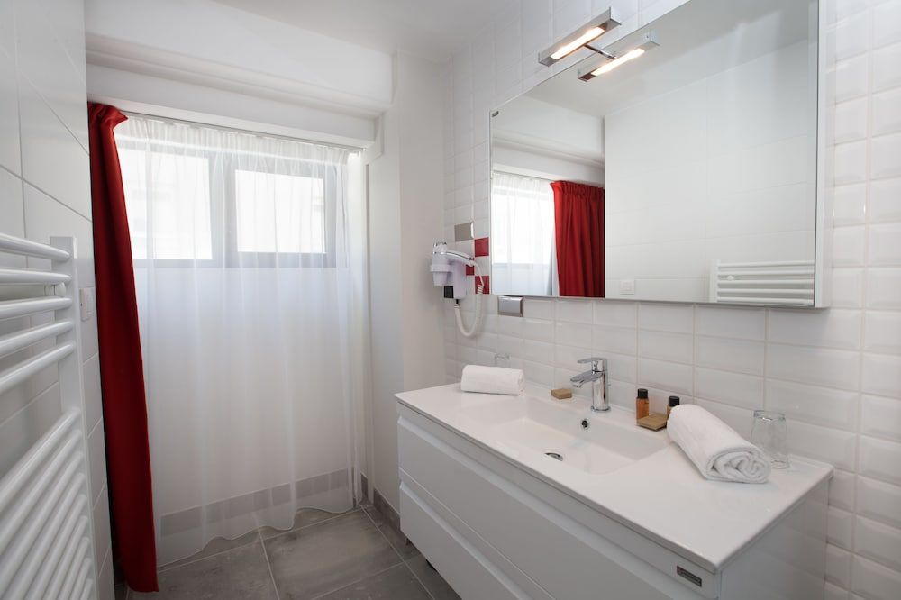 Hôtel La Fabrique Double Room 3