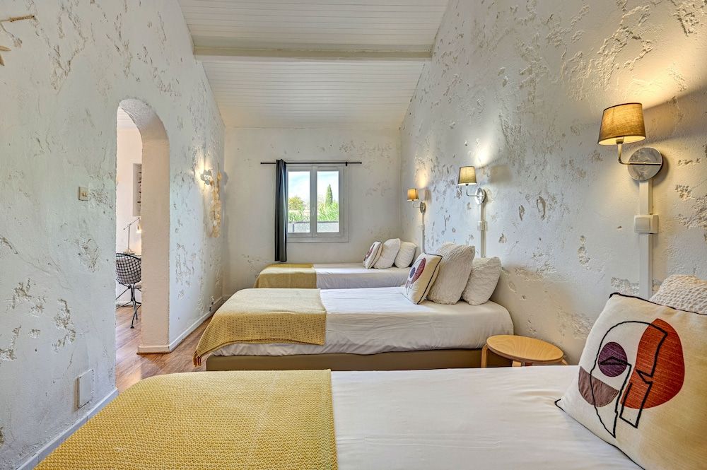 Hôtel Le Provence Family Suite, 2 Bedrooms 8