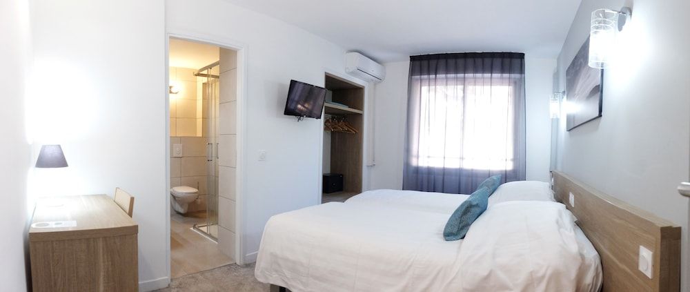 Deluxe Double or Twin Room, Terrace, Partial Sea View (Terrasse  )