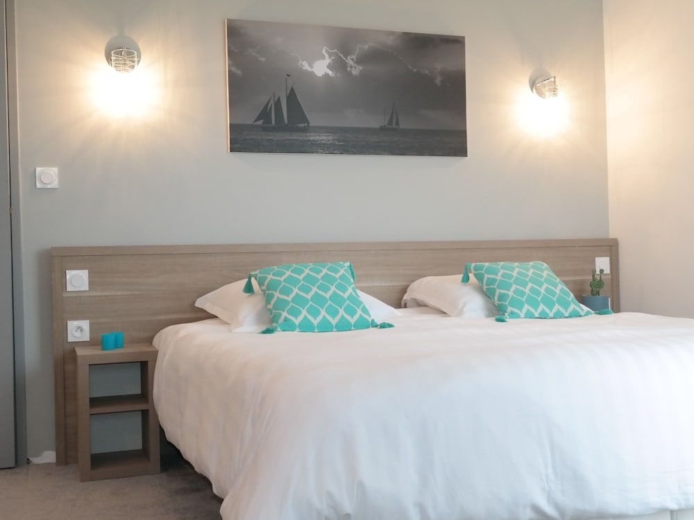 Standard Double or Twin Room (Vue sur Colline)