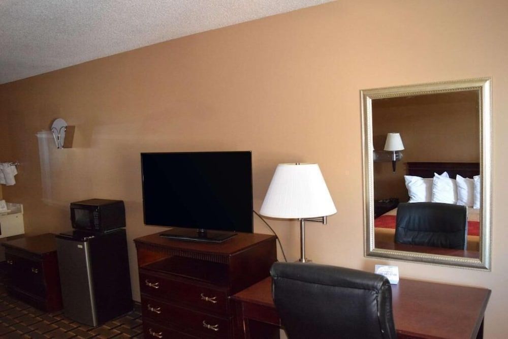 OYO Hotel Richburg SC I-77 Single Room, 1 Twin Bed, Non Smoking 3