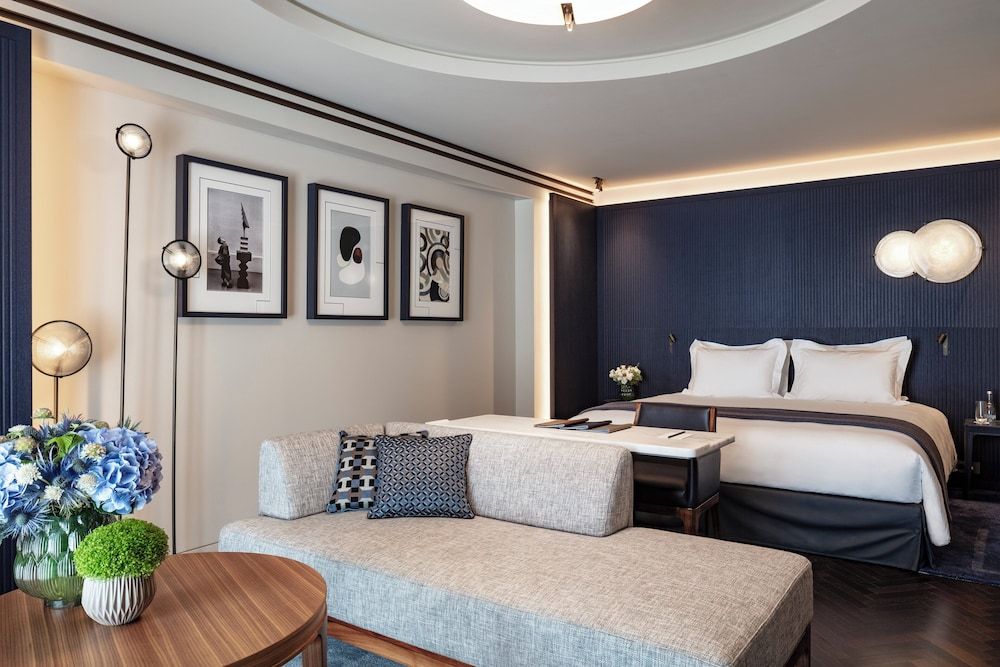 Junior Suite with Balcony