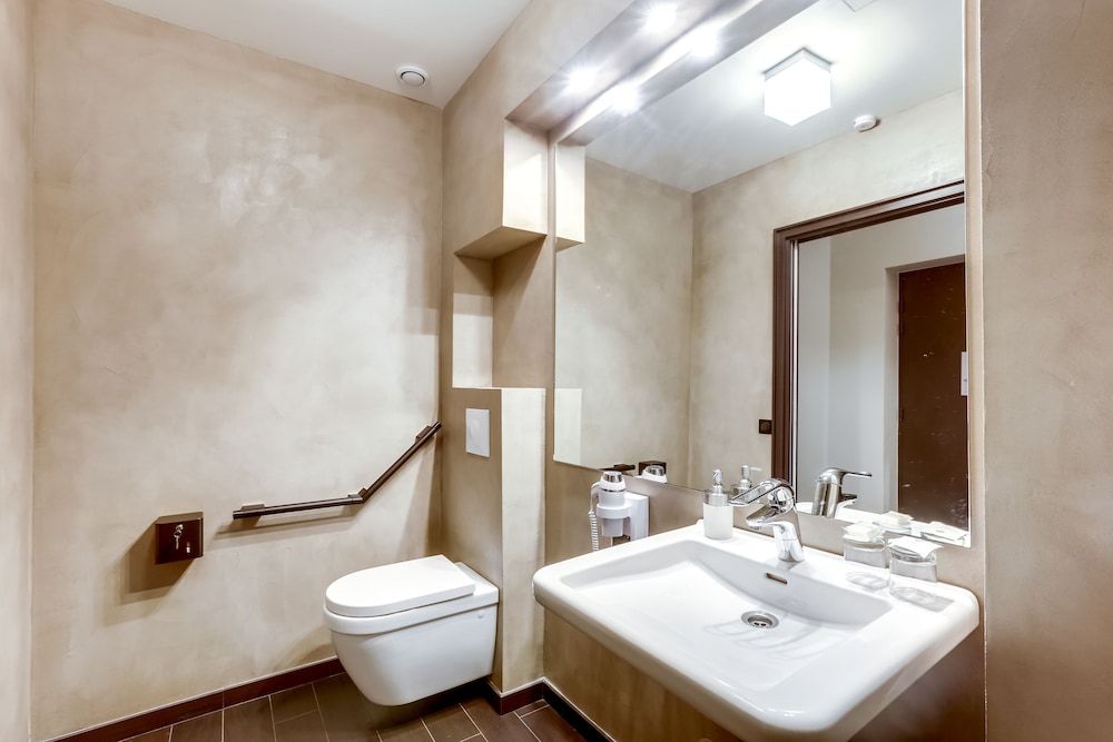 Hotel Opéra Maintenon Comfort Double Room, 1 Double Bed, Accessible, Ground Floor 3