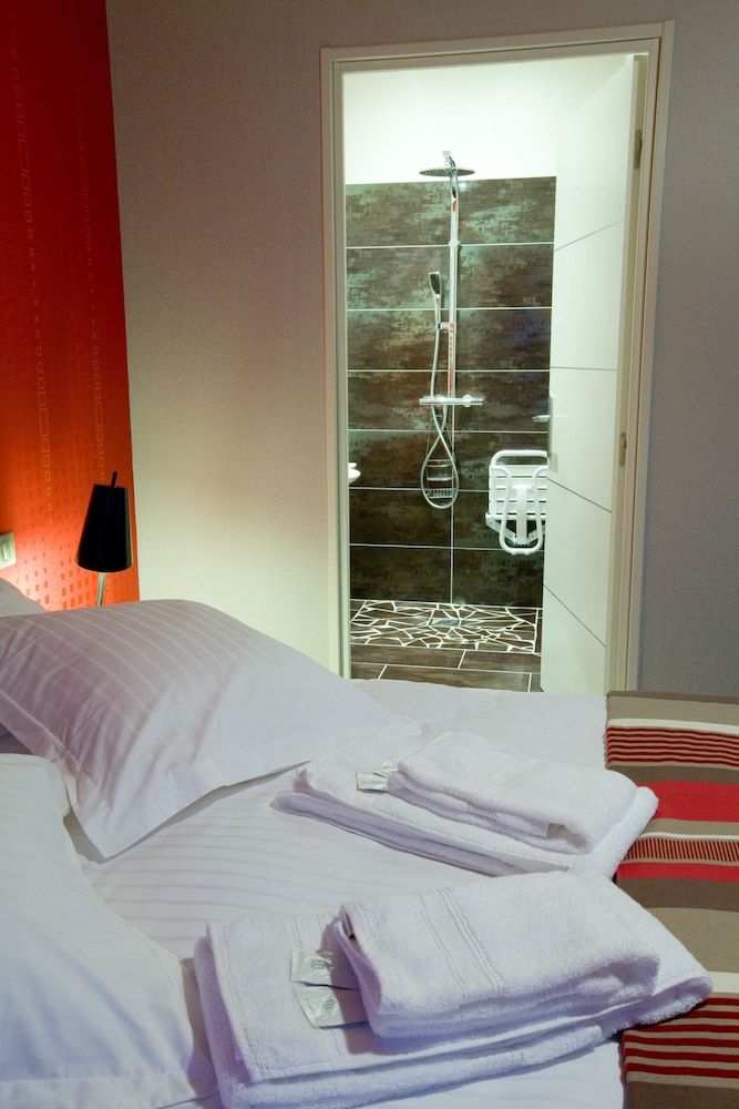 Ome Sweet Home Double Room (Fleur de Châtaignier) 2