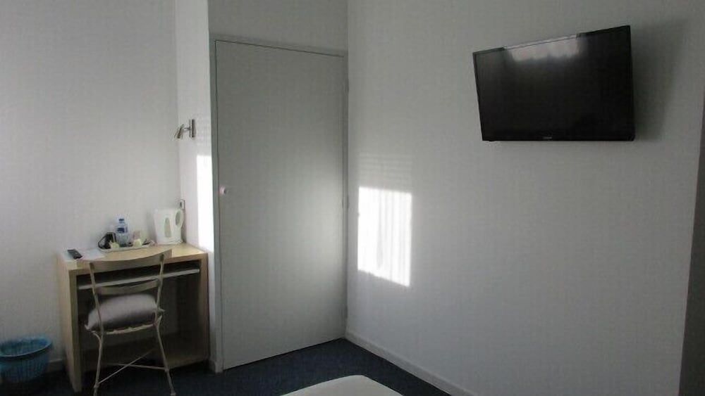Double Room, Bathtub
