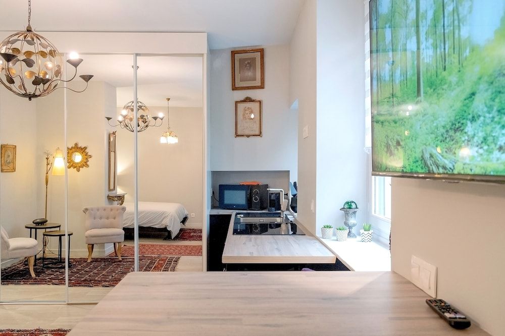 MHL - Maison Hotel Lyon Suite Le Seze 12