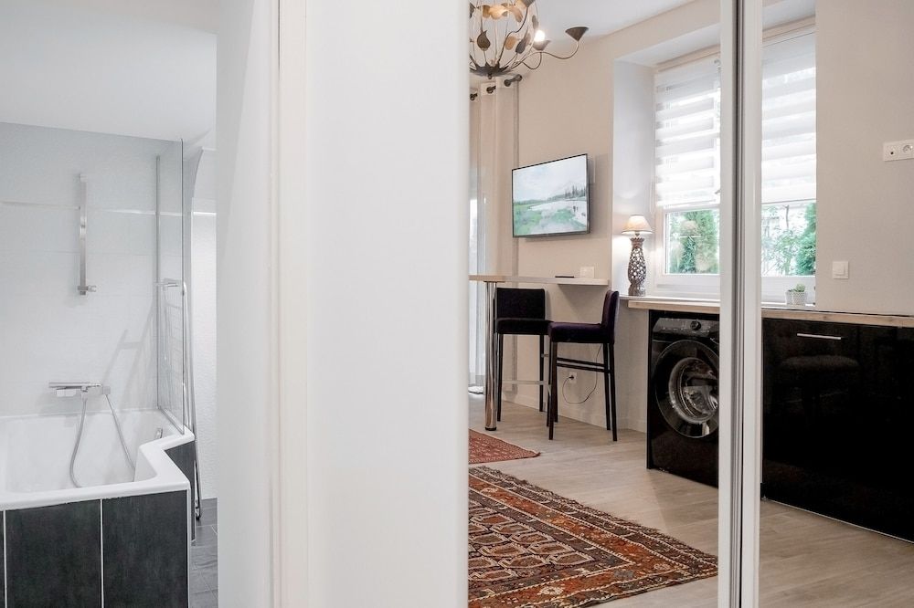 MHL - Maison Hotel Lyon Suite Le Seze 5