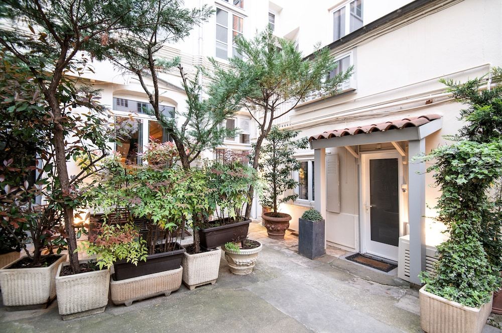 undefined MHL - Maison Hotel Lyon 8