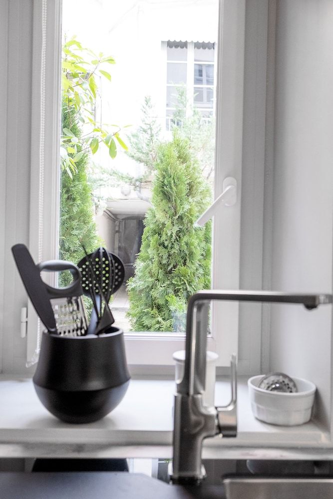 MHL - Maison Hotel Lyon Suite Le Seze 4