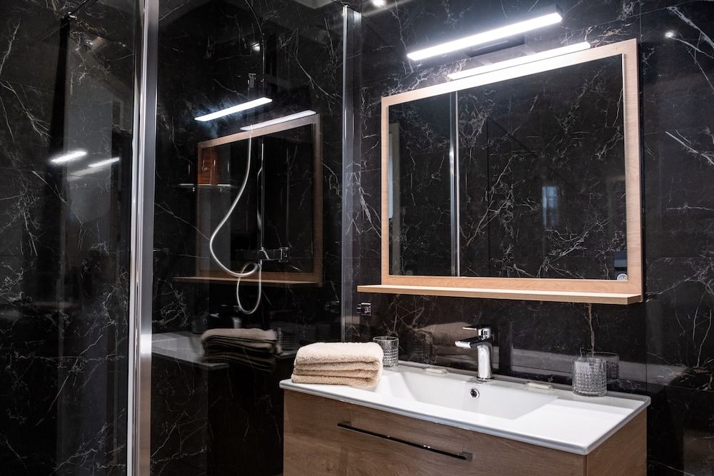 MHL - Maison Hotel Lyon Suite Le Vendome 6