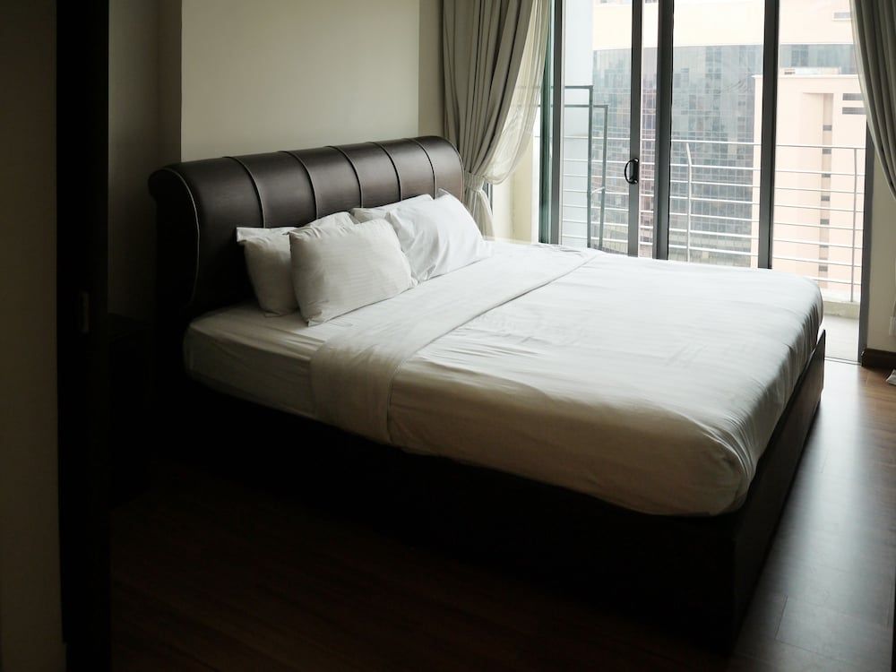 undefined Greensward Suites At Taragon 8