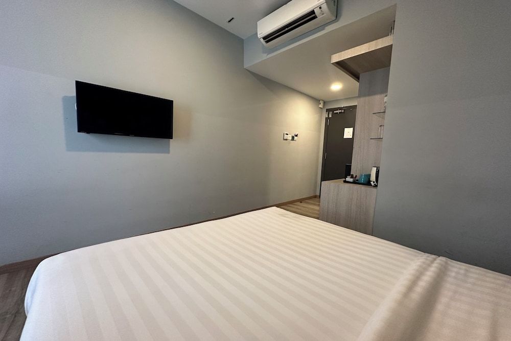 OYO Townhouse, Selayang formerly RHR Hotel Deluxe Double Room 6