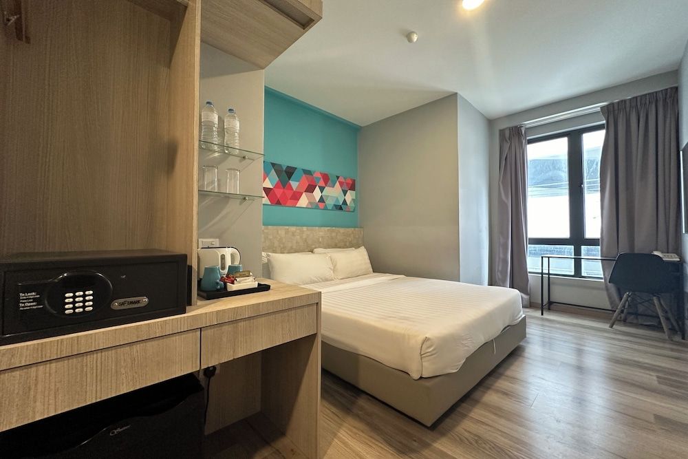 OYO Townhouse, Selayang formerly RHR Hotel Deluxe Double Room 3