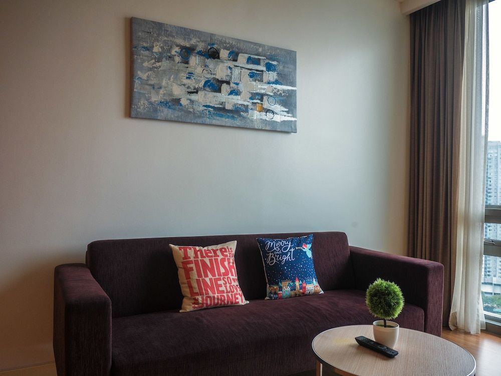 Wallace P Staycation Deluxe Room 9