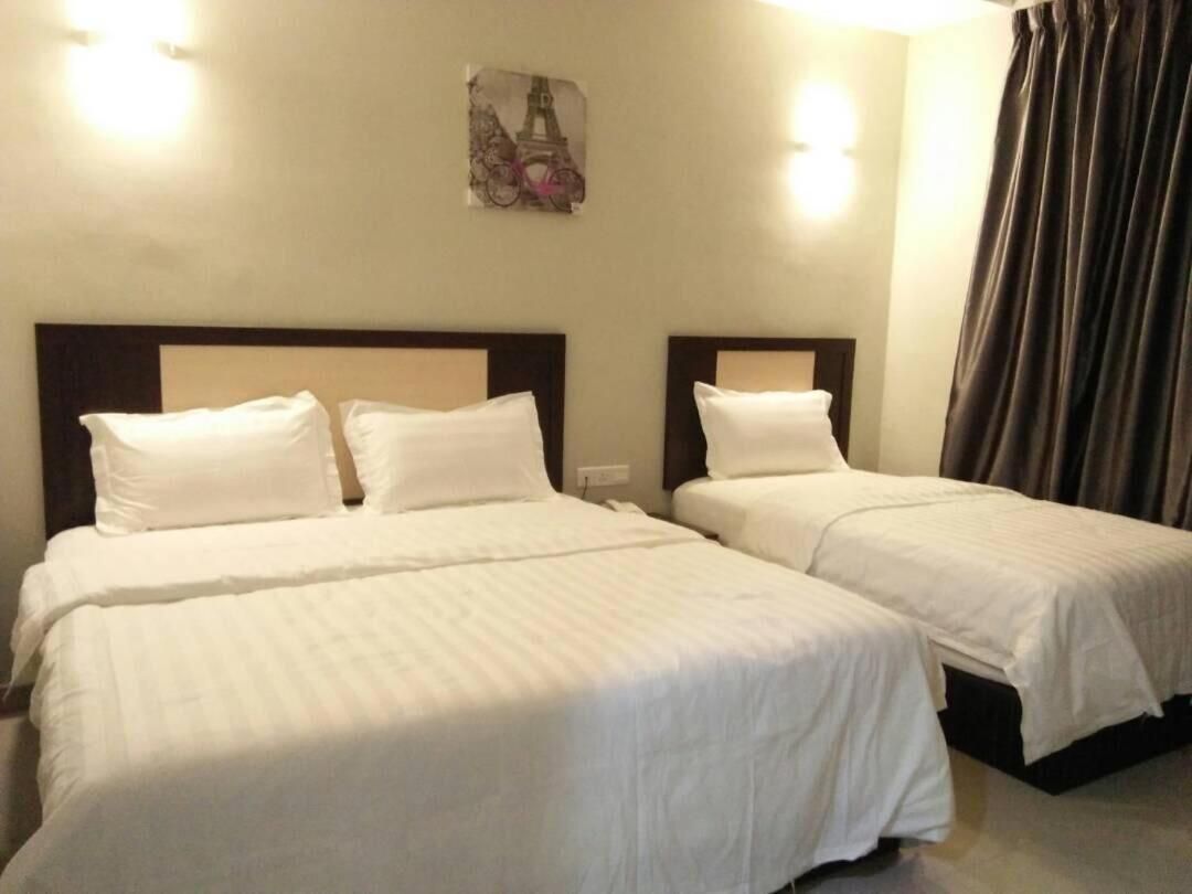 Superior Family Room (3 Adults)