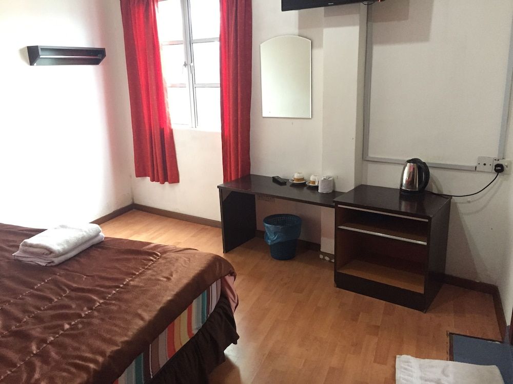 Basic Double Room, 1 King Bed