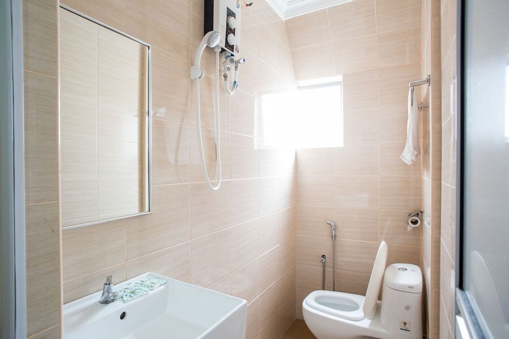 undefined Moment Hotel 10