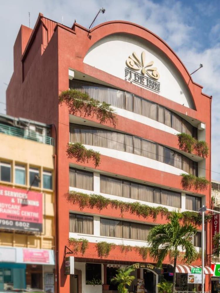 undefined PJ De Inn 6