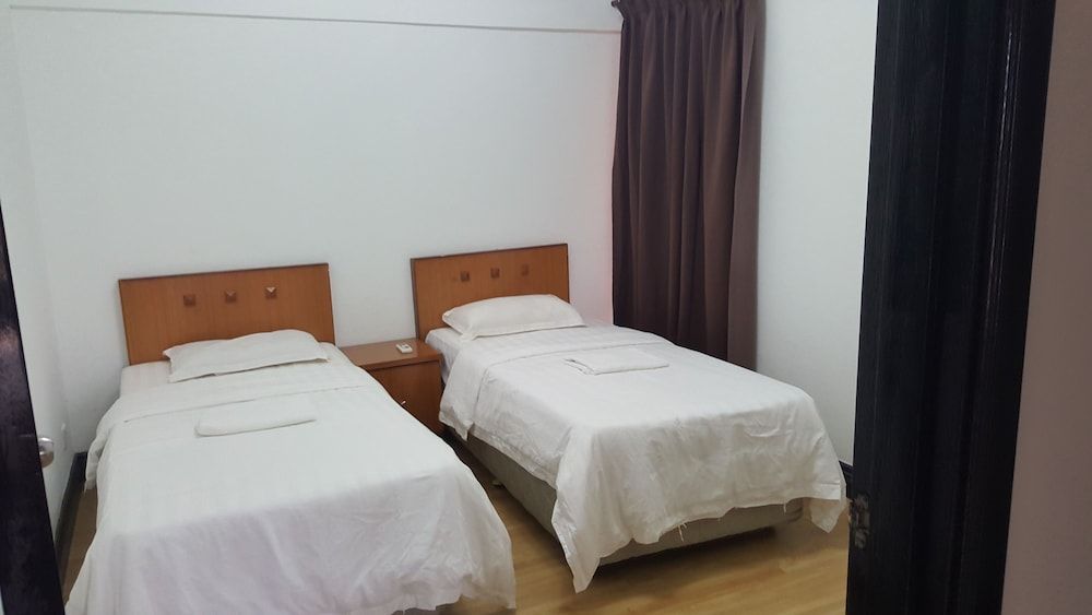 Standard Apartment, 3 Bedrooms, City View
