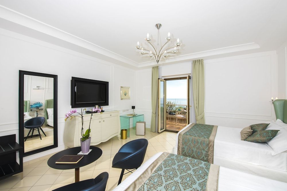 undefined Hotel Eden Roc 10