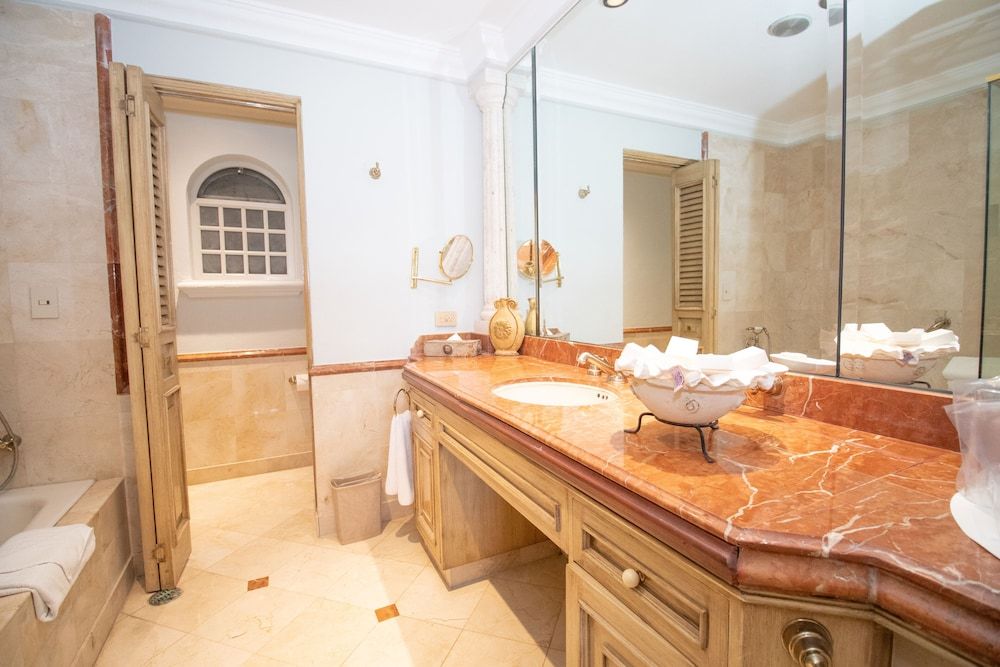 Grand Isla Navidad Golf & Spa Resort with Marina Parlour Suite 13