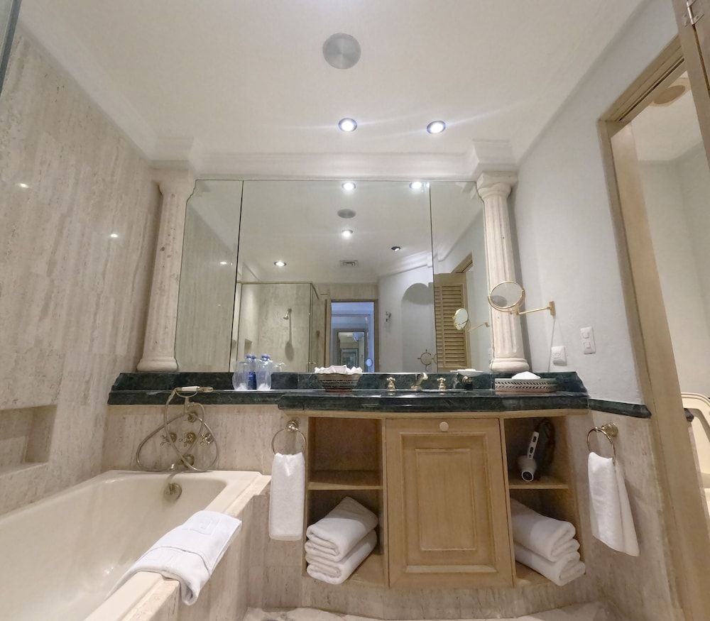 Grand Isla Navidad Golf & Spa Resort with Marina Grand Deluxe Kids Free 14