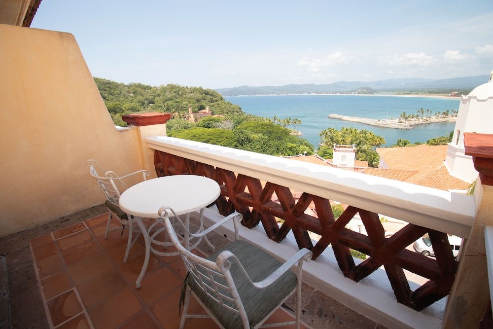 Grand Isla Navidad Golf & Spa Resort with Marina Grand Deluxe Kids Free 9