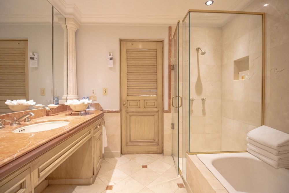 Grand Isla Navidad Golf & Spa Resort with Marina Parlour Suite 14