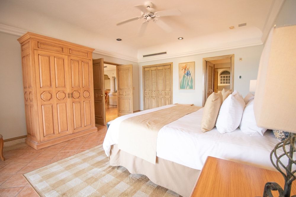 Grand Isla Navidad Golf & Spa Resort with Marina Parlour Suite 5