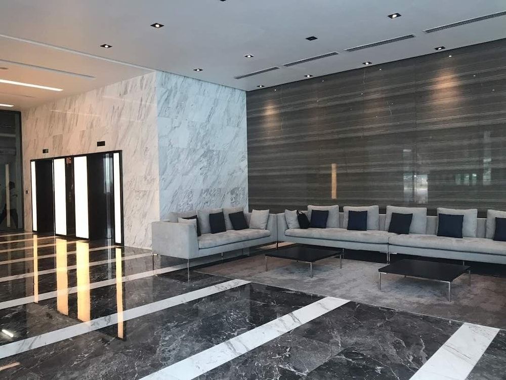 undefined Vogue Suites One 6