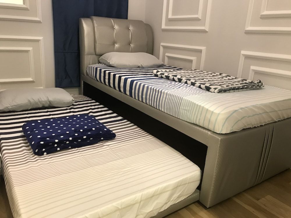 undefined Vogue Suites One 8