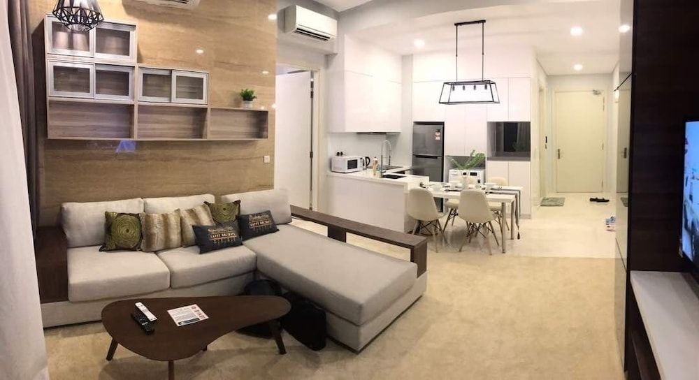 undefined Vogue Suites One 10