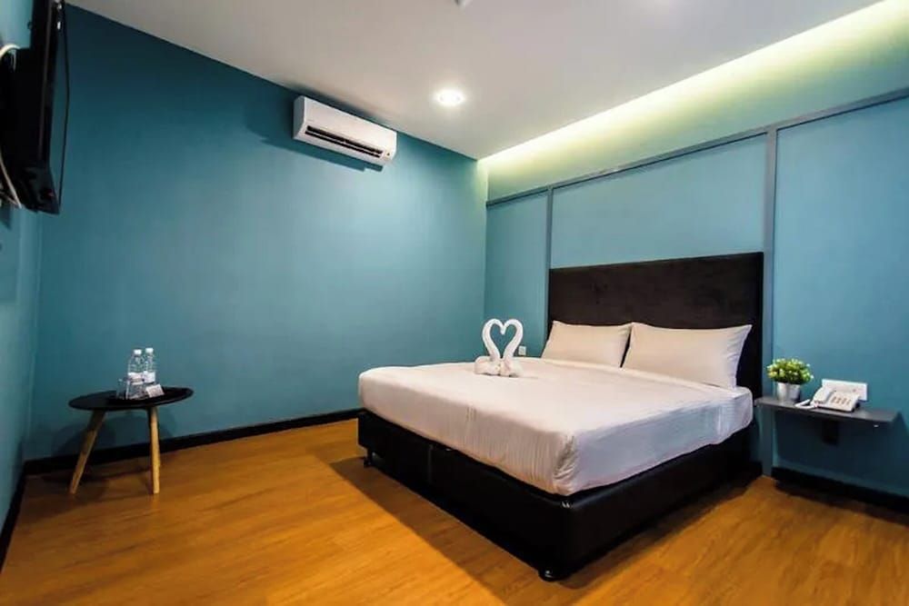 Jenjarom Boutique Hotel Family Room, Multiple Beds (B) 2