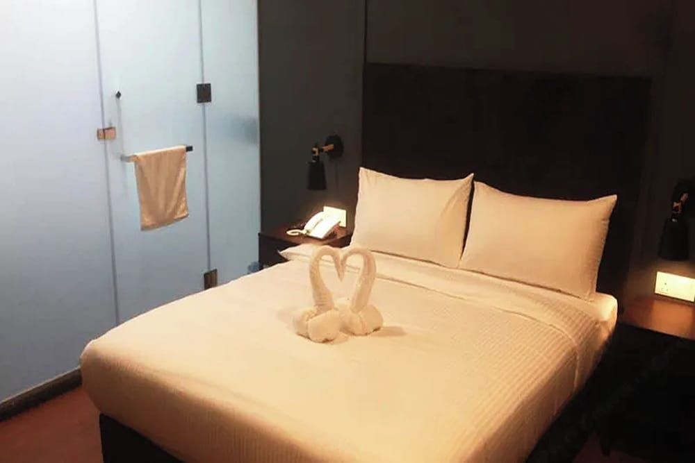 Jenjarom Boutique Hotel Premier Room, 1 Queen Bed