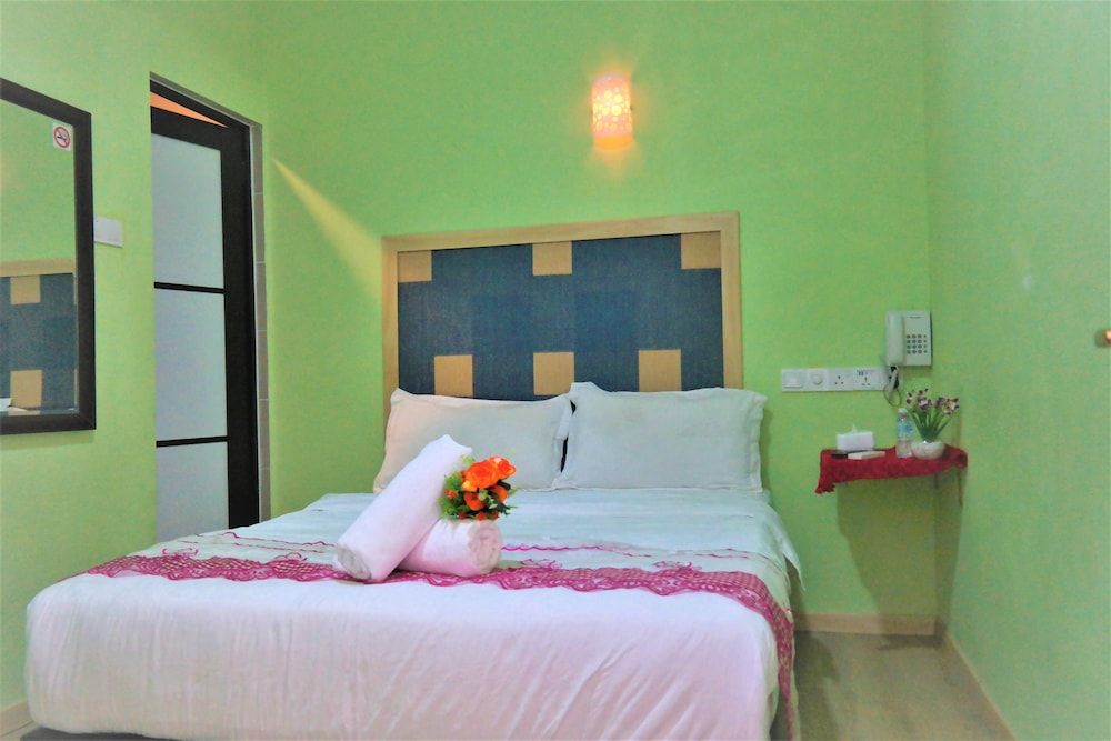 S8 Boutique Hotel Standard Double Room, No Windows 3