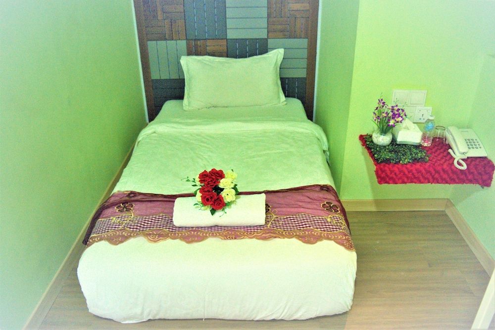 undefined S8 Boutique Hotel 8